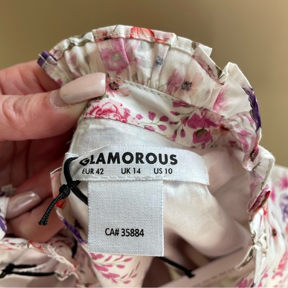 - Glamorous White Vintage Flower Crop Ruffled Blouse, NWT - Picture 8 of 13